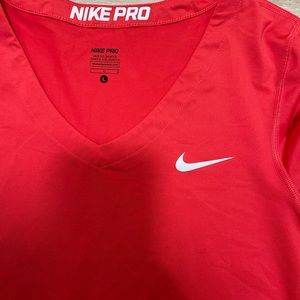 Nike blouse 👚 women // Red // L